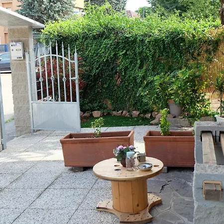 Adriroomsrho Bed and breakfast